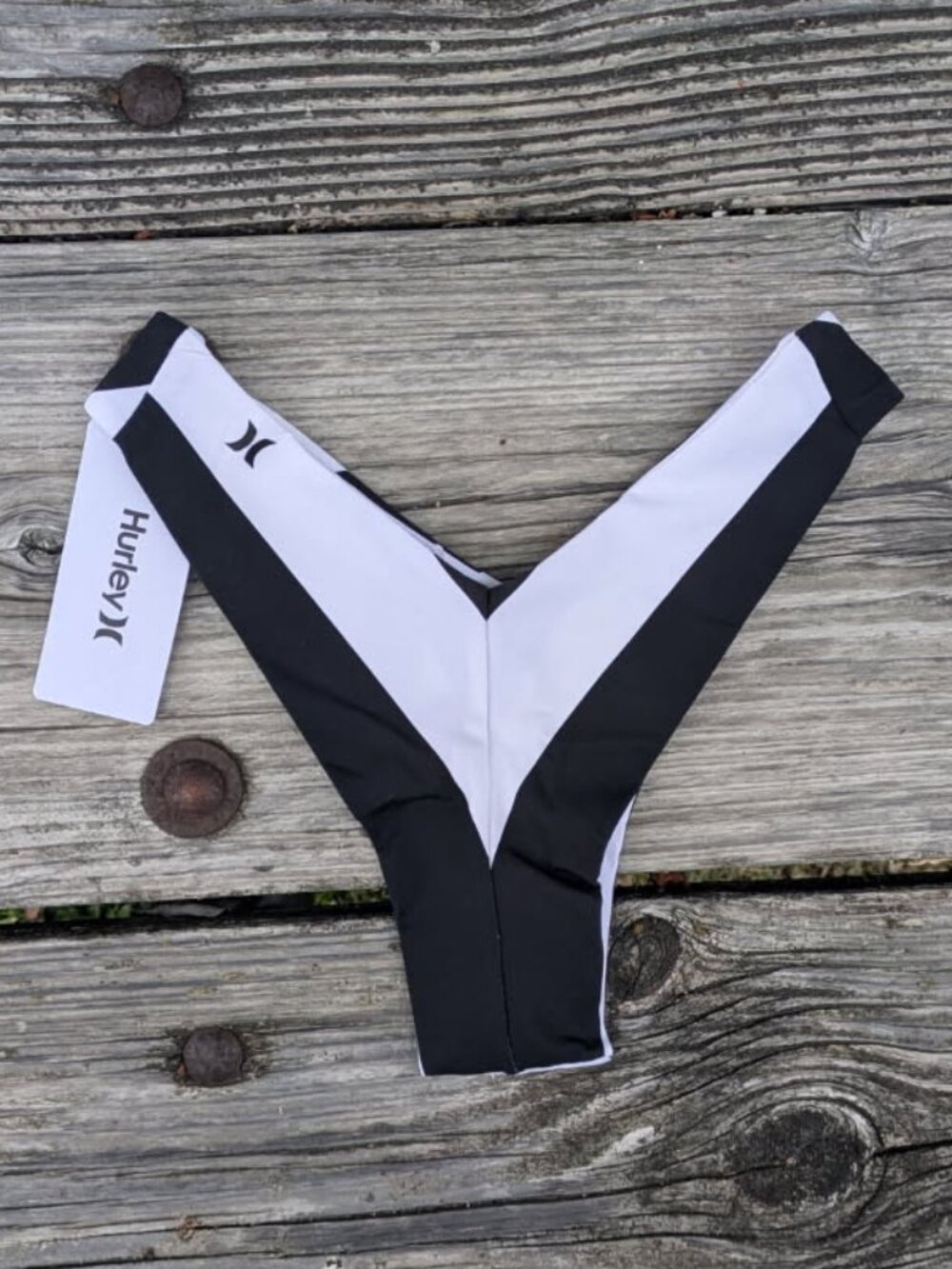 Hurley  Black and White Bikini Reversable NWT - Picture 8 of 12